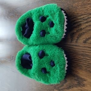 Gap dinosaur slippers toddler M (7/8)